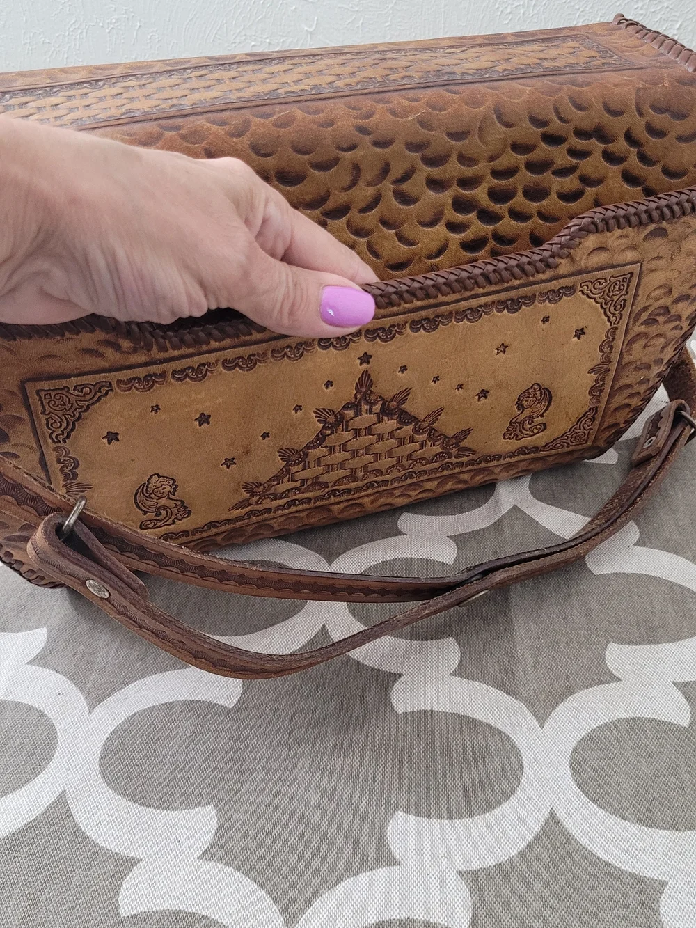 Vintage Handcrafted Brown Tooled Leather Women's Shoulder Bag